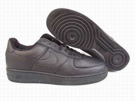 size 15 and size 14 air force one-002